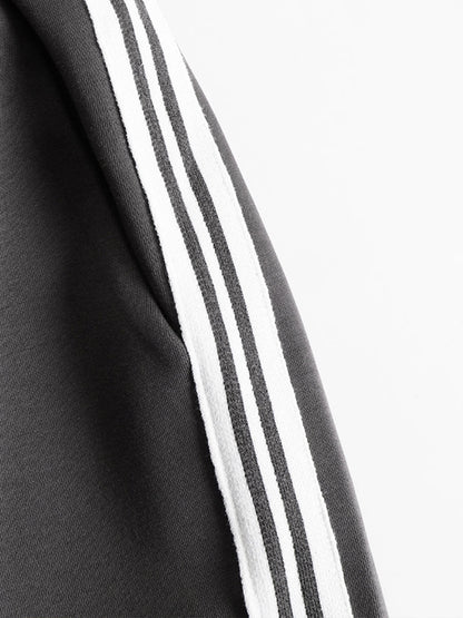Priscilla - Ensemble de sport élégant avec sweat à capuche demi-zip