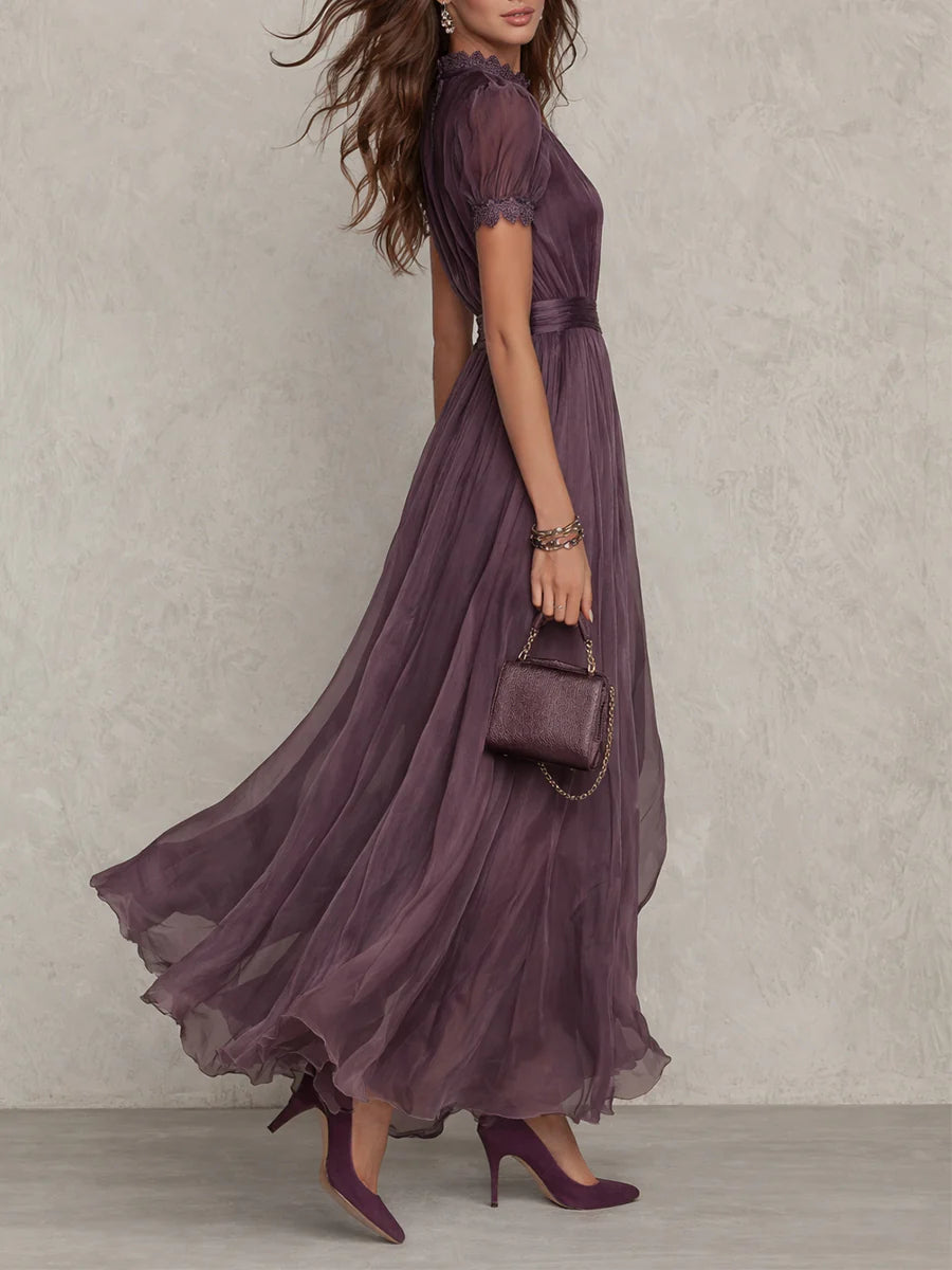 Flavia - Robe longue violette à encolure en trou de serrure