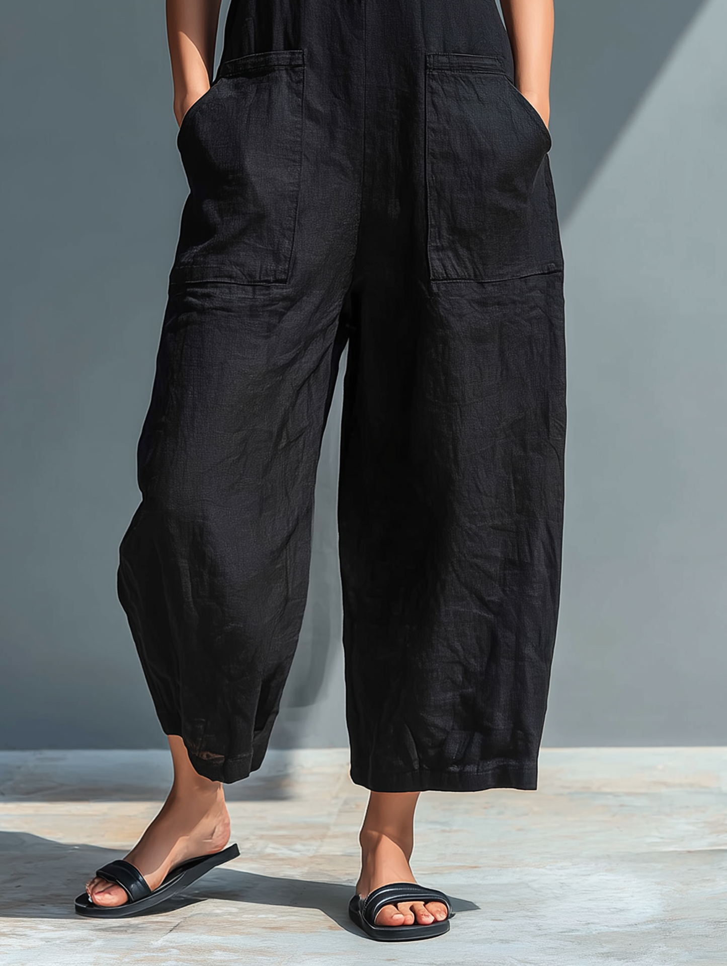 Larson : salopette sans manches de style minimaliste, confectionnée en lin mélangé