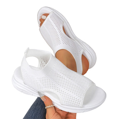 Sandalias ortopédicas cómodas blancas con tejido calado y suela blanca