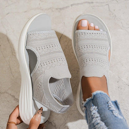 Sandalias ortopédicas cómodas Moara de tejido elástico beige y suela blanca
